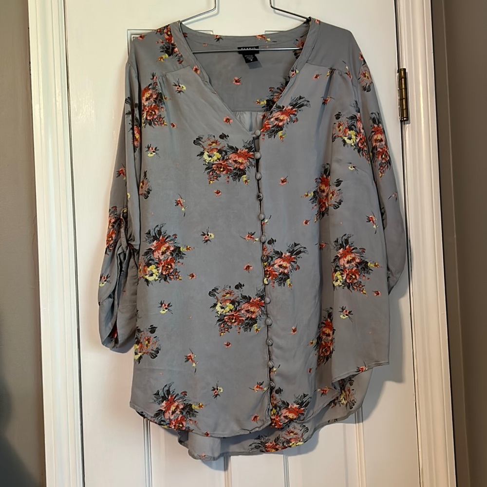 Torrid Gray Button Up Blouse Women's Size 3